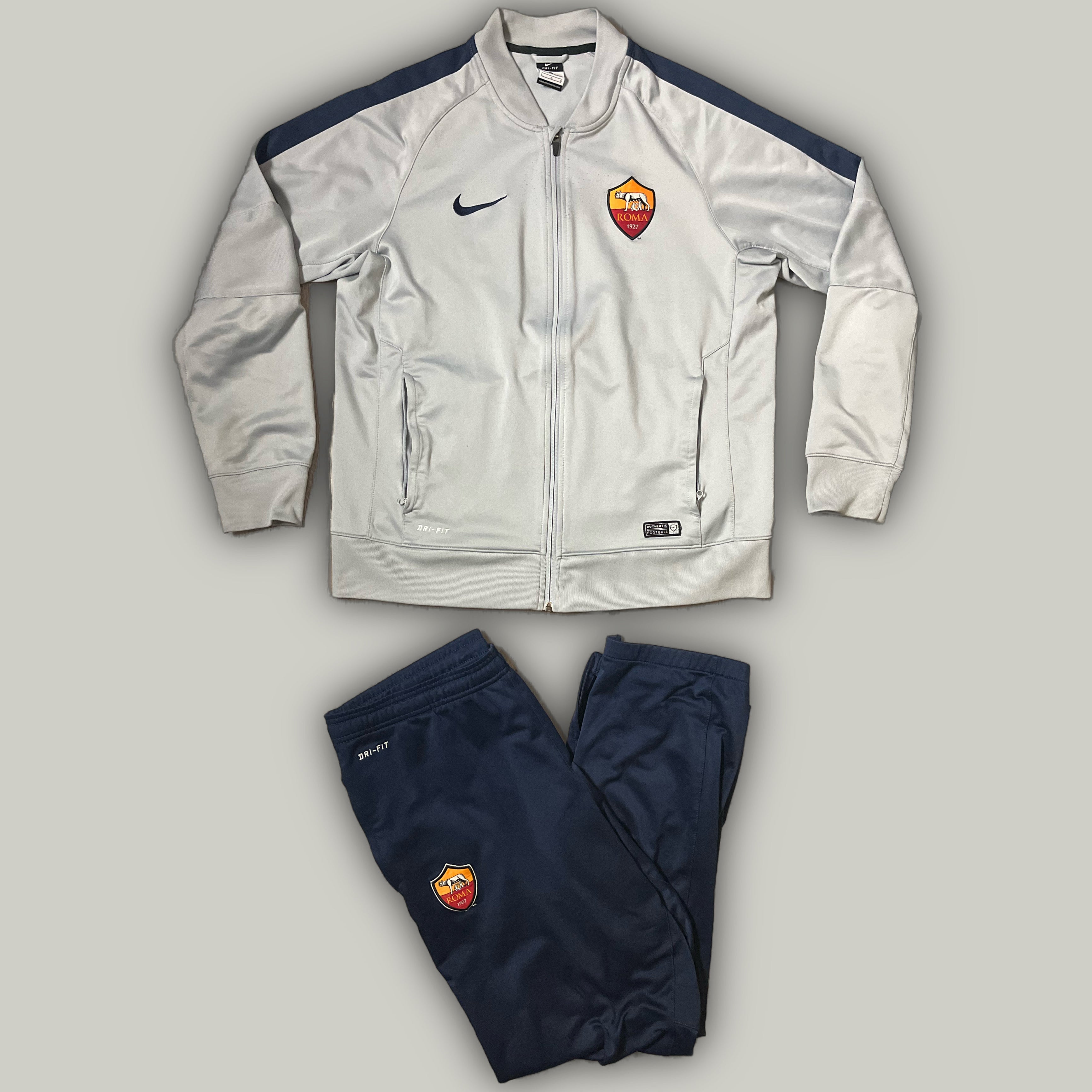 vintage Nike As Roma tracksuit {L} – vierdreineun