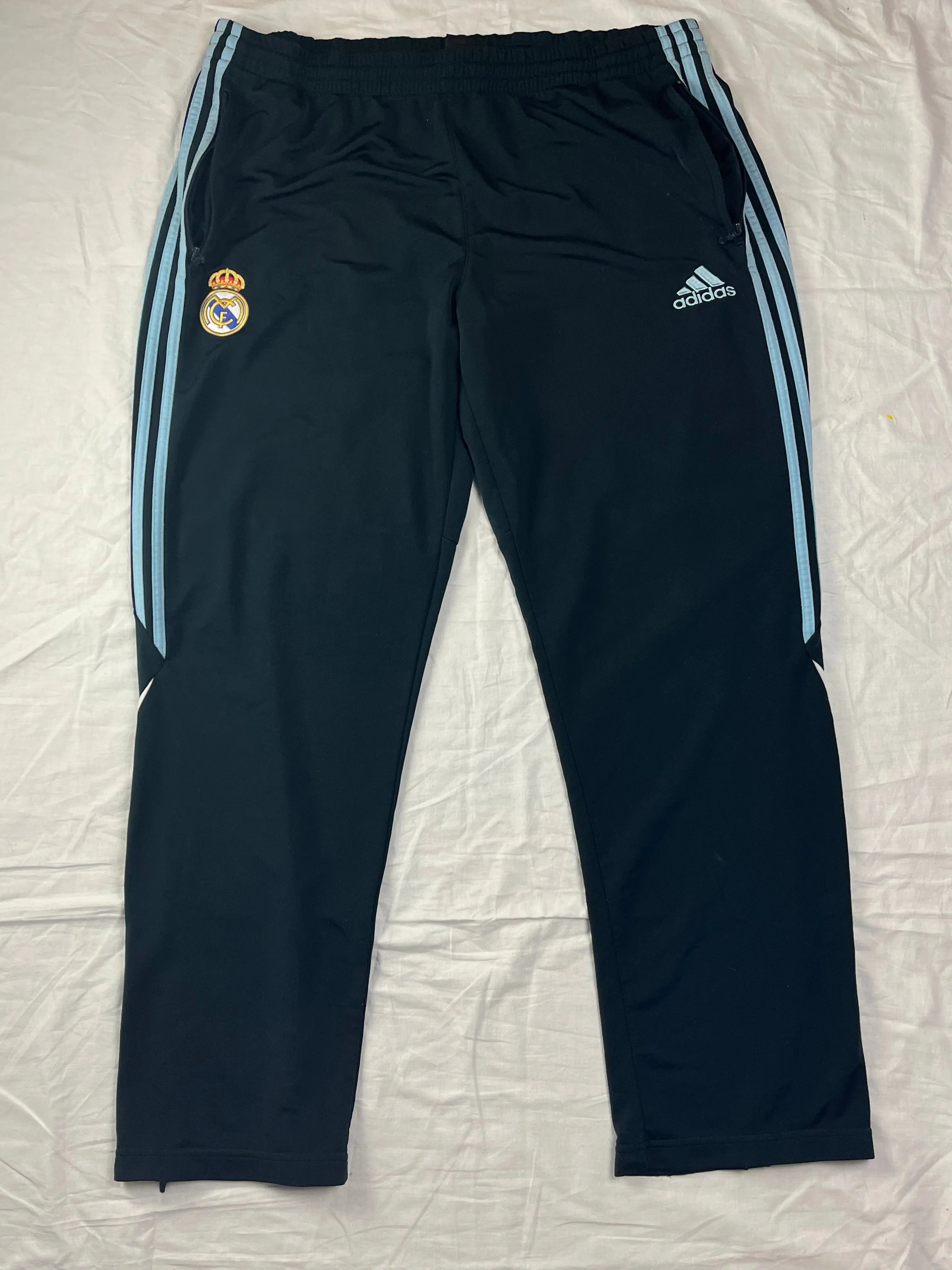 vintage Adidas babyblue jogger Adidas