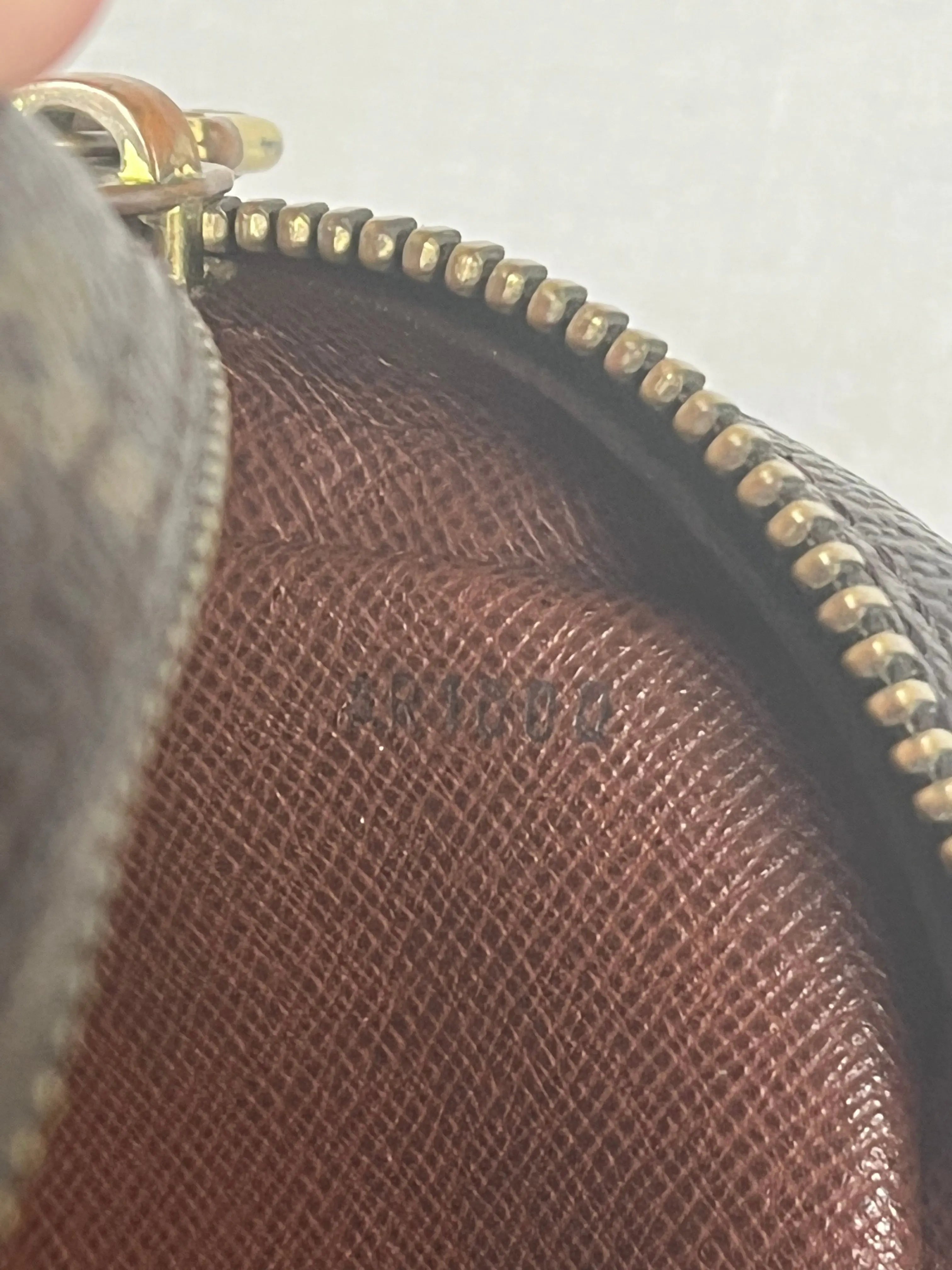 vintage Louis Vuitton danube sling bag Louis Vuitton