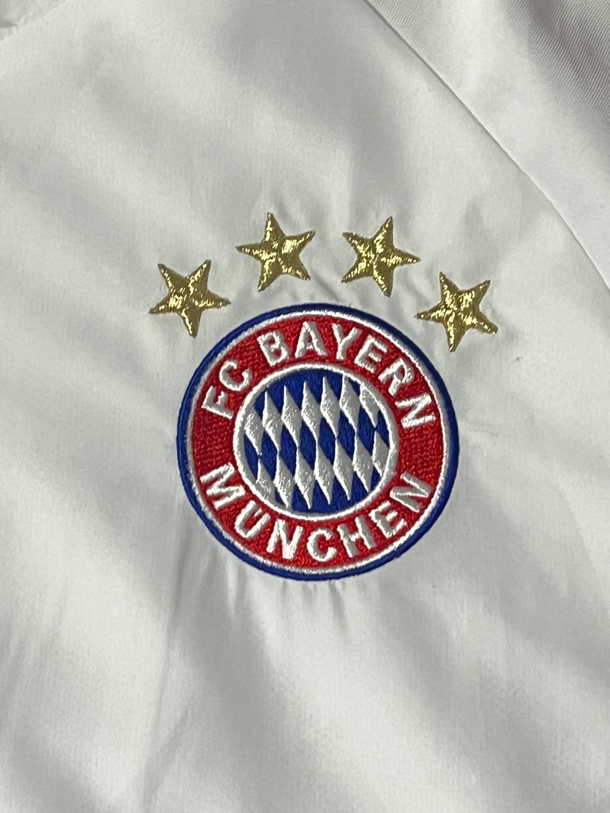 vintage Adidas Bayern Munich windbreaker {M} - 439sportswear