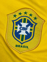 Load image into Gallery viewer, vintage Nike Brasil 2006 home jersey {XL}
