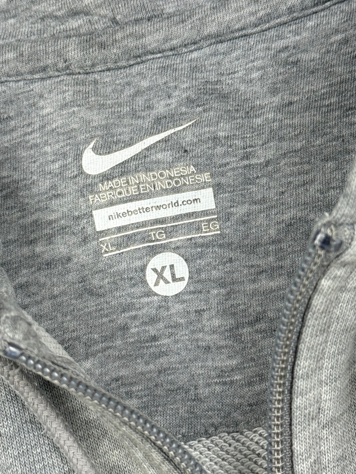 vintage Nike sweatjacket {XL}