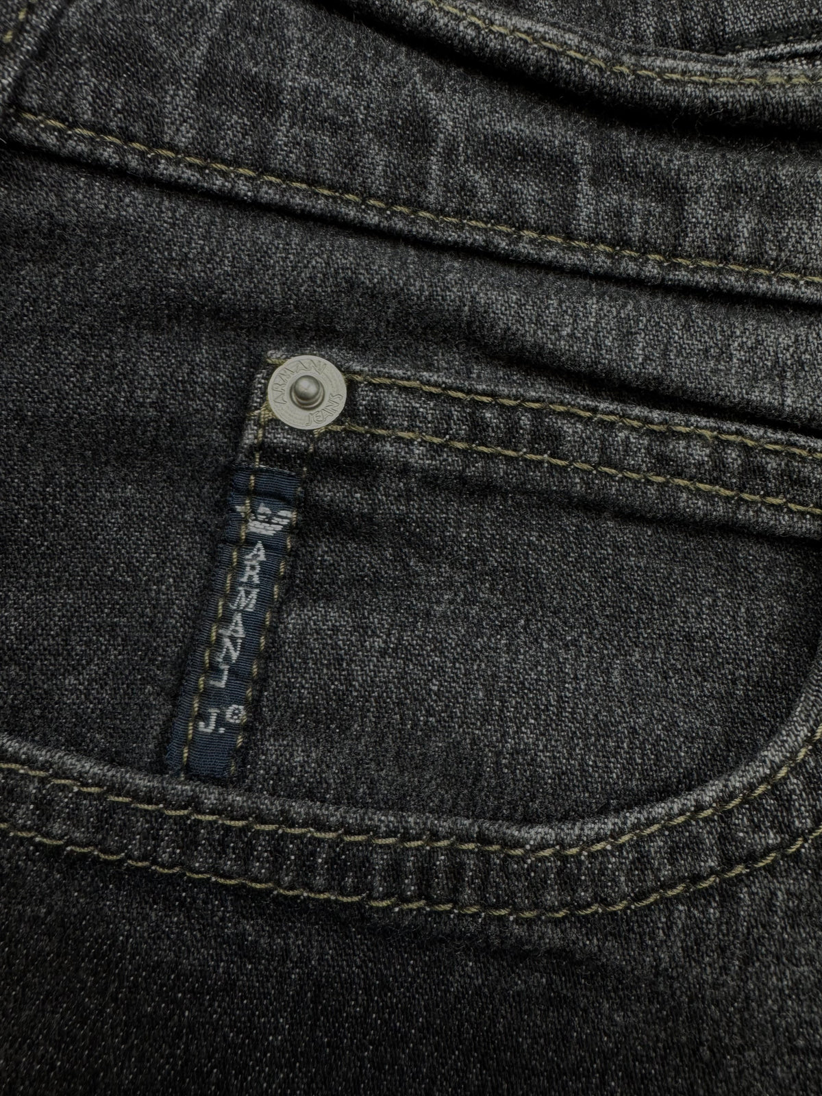 vintage Armani jeans {M}