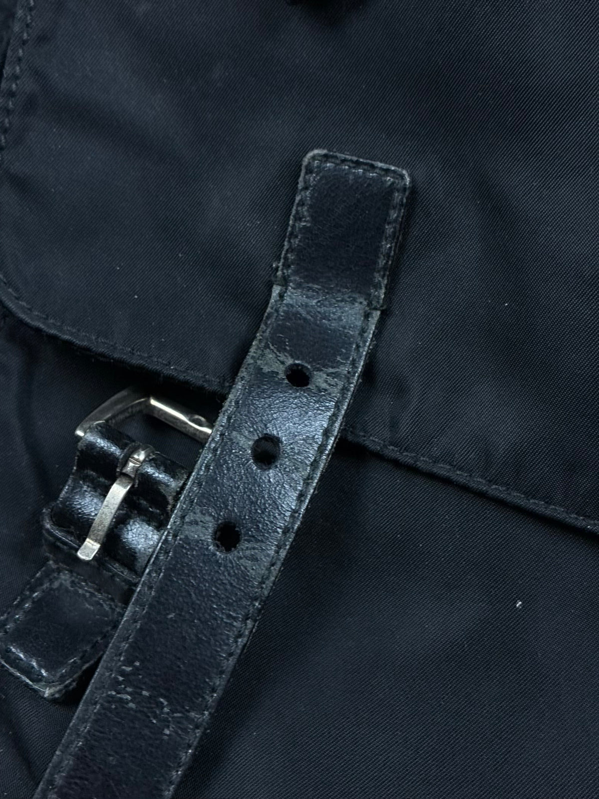 vintage Prada messengerbag