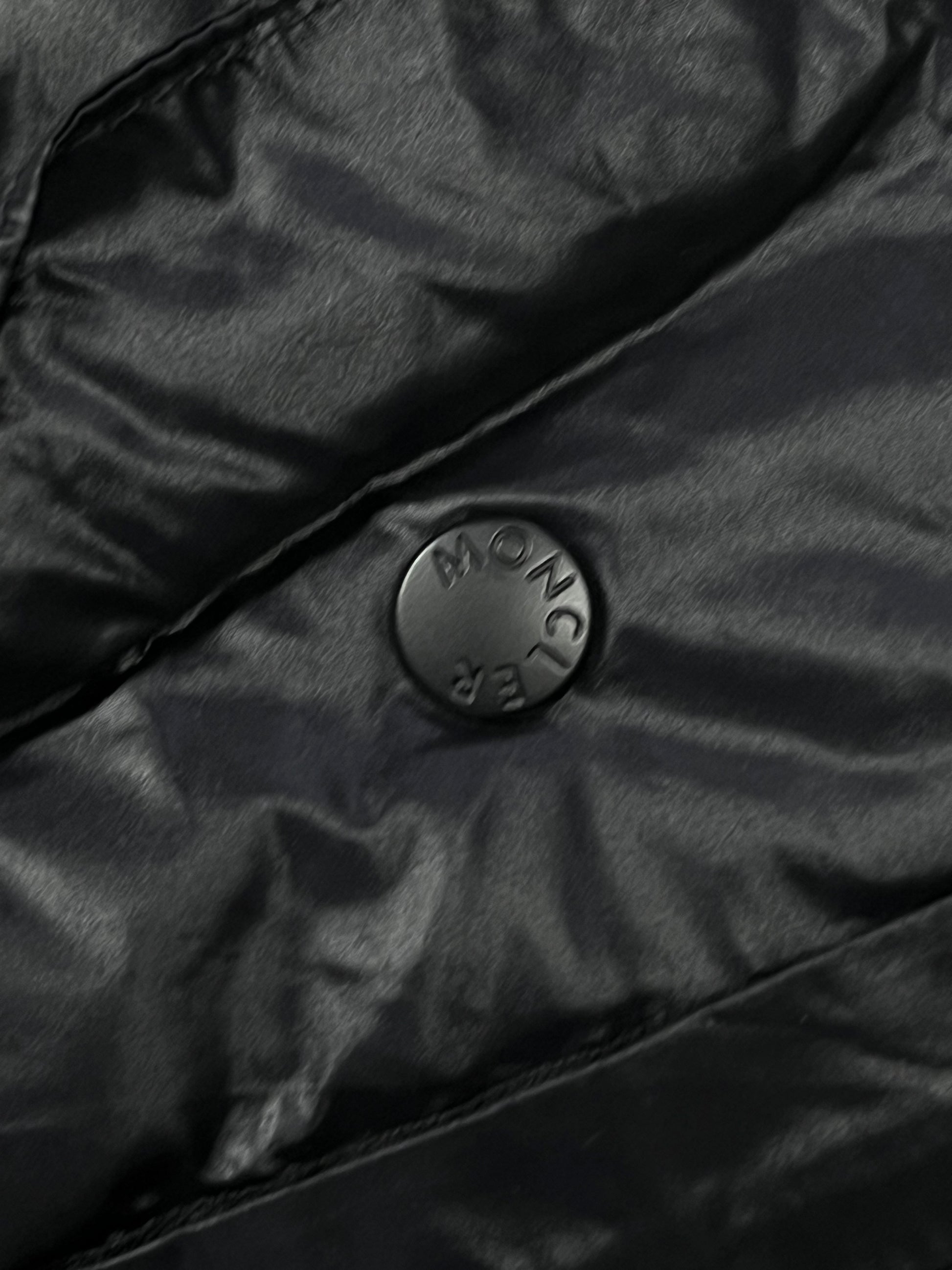 vintage Moncler winterjacket {M}