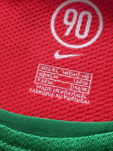 Charger l&#39;image dans la galerie, vintage Nike Portugal 2004 home jersey DSWT {XL}
