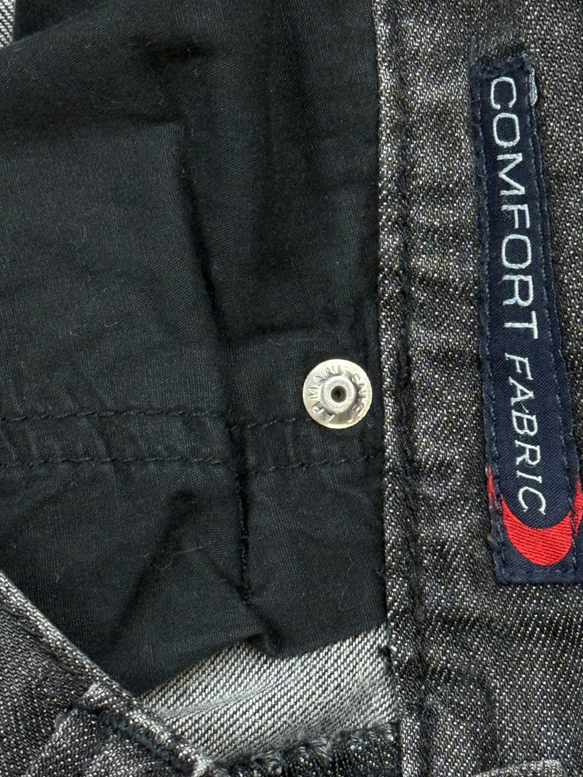 vintage Armani jeans {M}