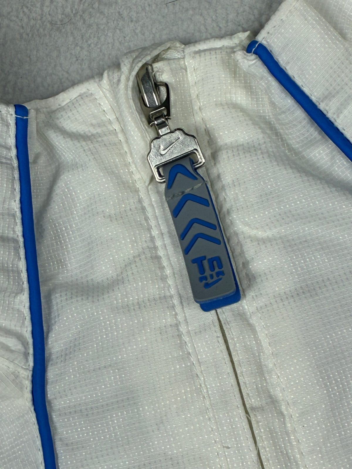 vintage Nike TN TUNED windbreaker {L}