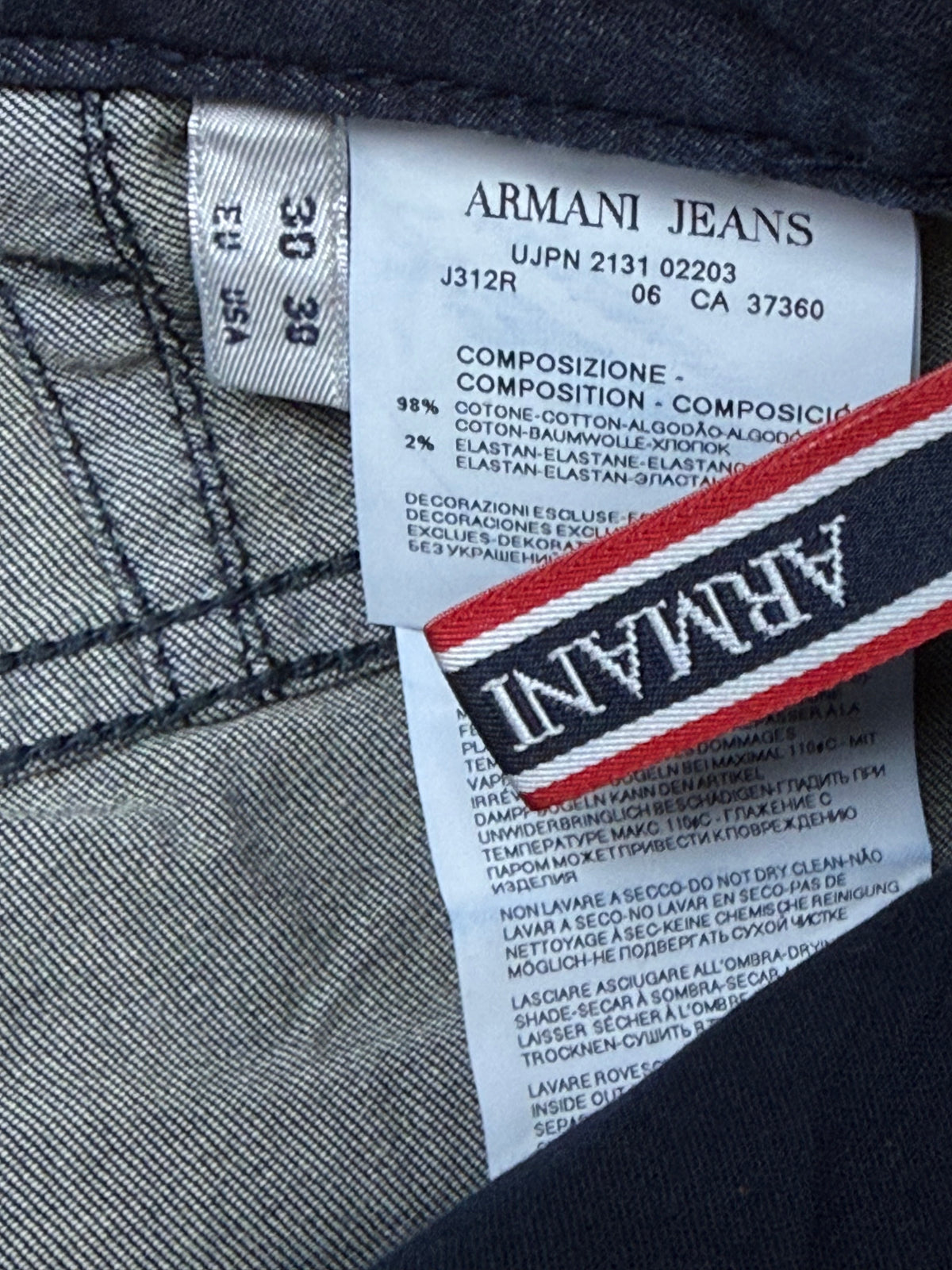 vintage Armani jeans {S}