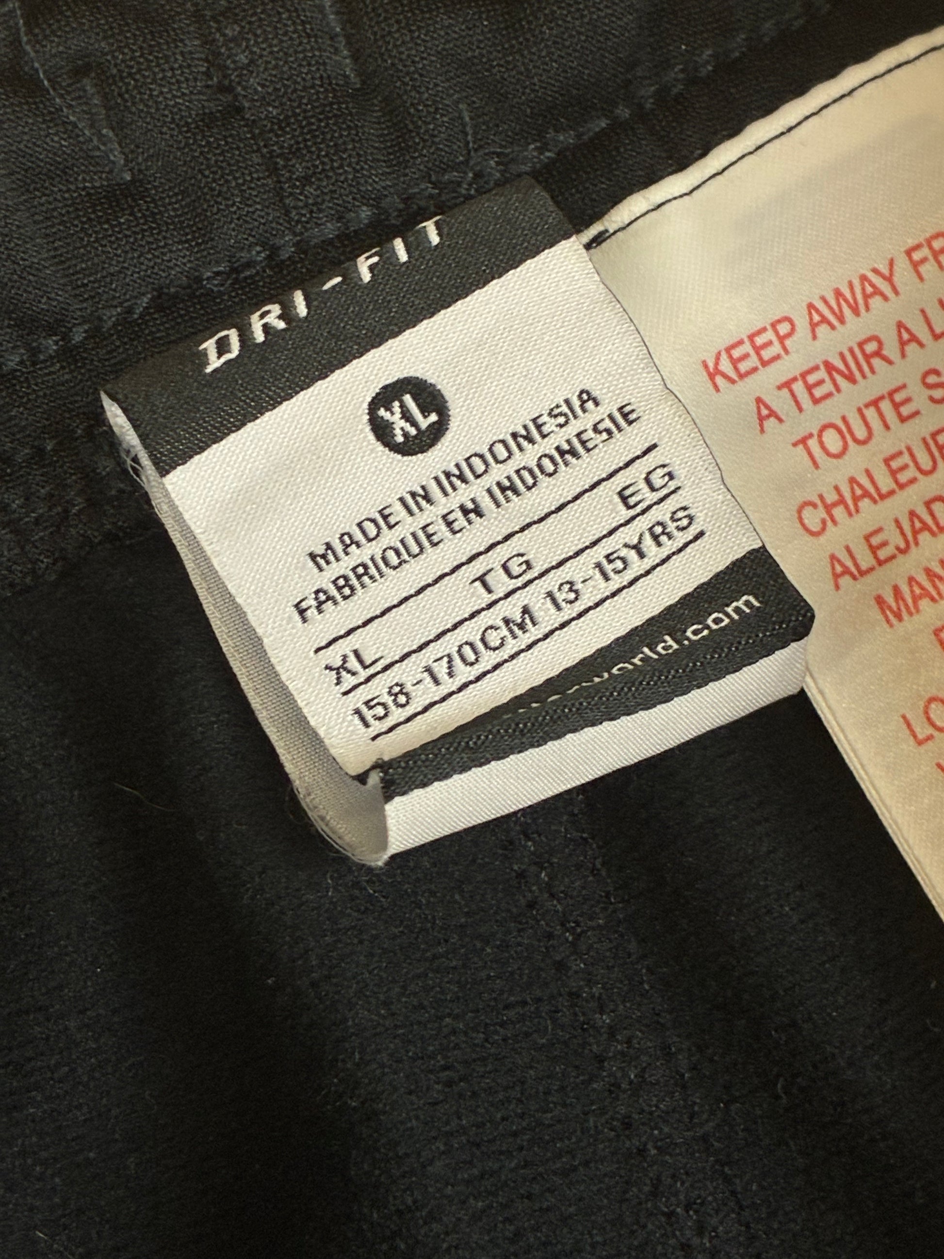 vintage Nike Juventus Turin joggingpants {S}