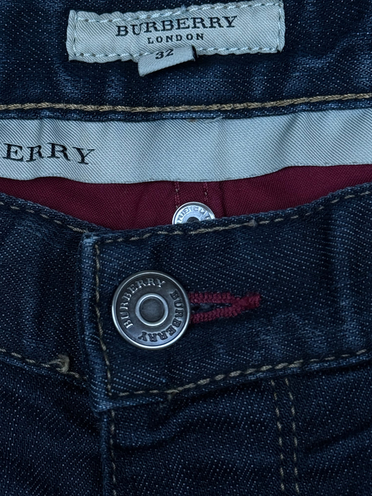 vintage Burberry jeans {M}