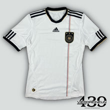 Carica l&#39;immagine nel visualizzatore di Gallery, vintage Adidas Germany 2010 home jersey {S}
