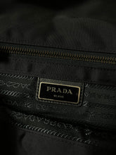 Charger l&#39;image dans la galerie, vintage Prada messengerbag
