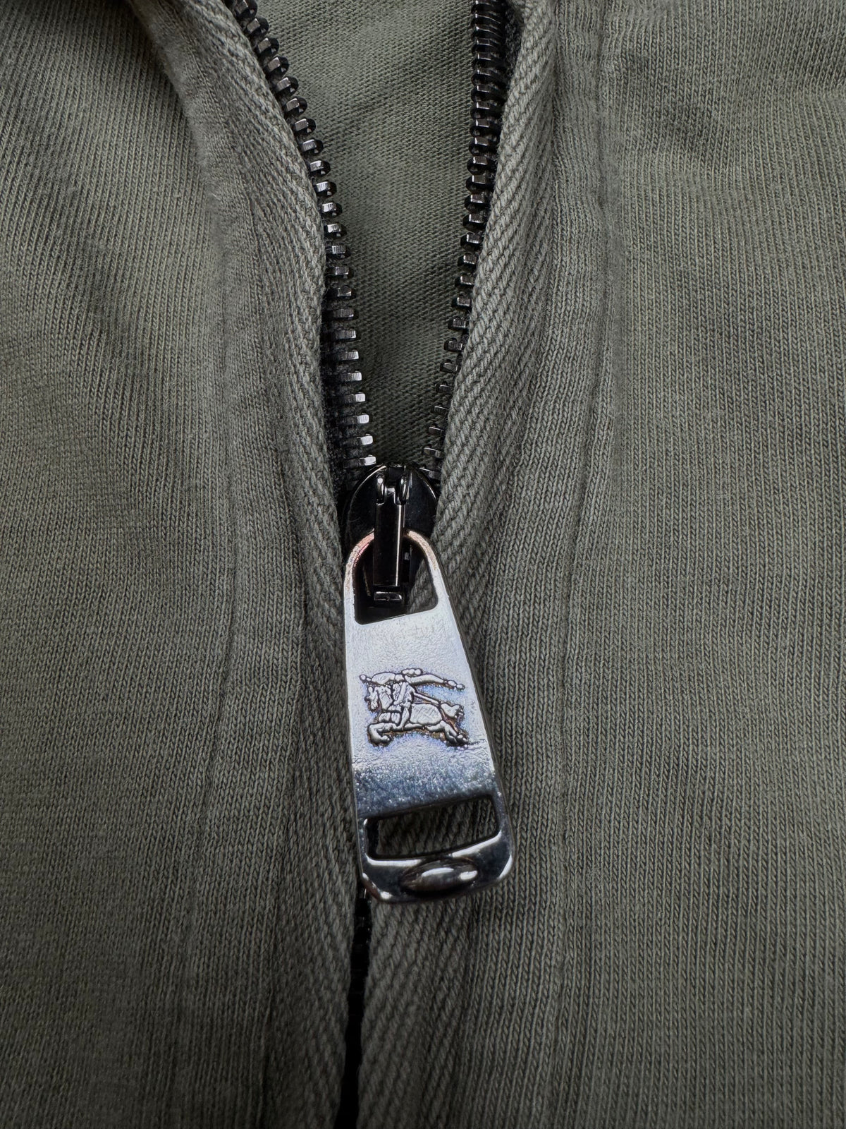 vintage Burberry sweatjacket {M}