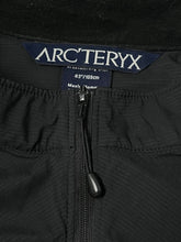 Carica l&#39;immagine nel visualizzatore di Gallery, vintage Arcteryx windbreaker {M}
