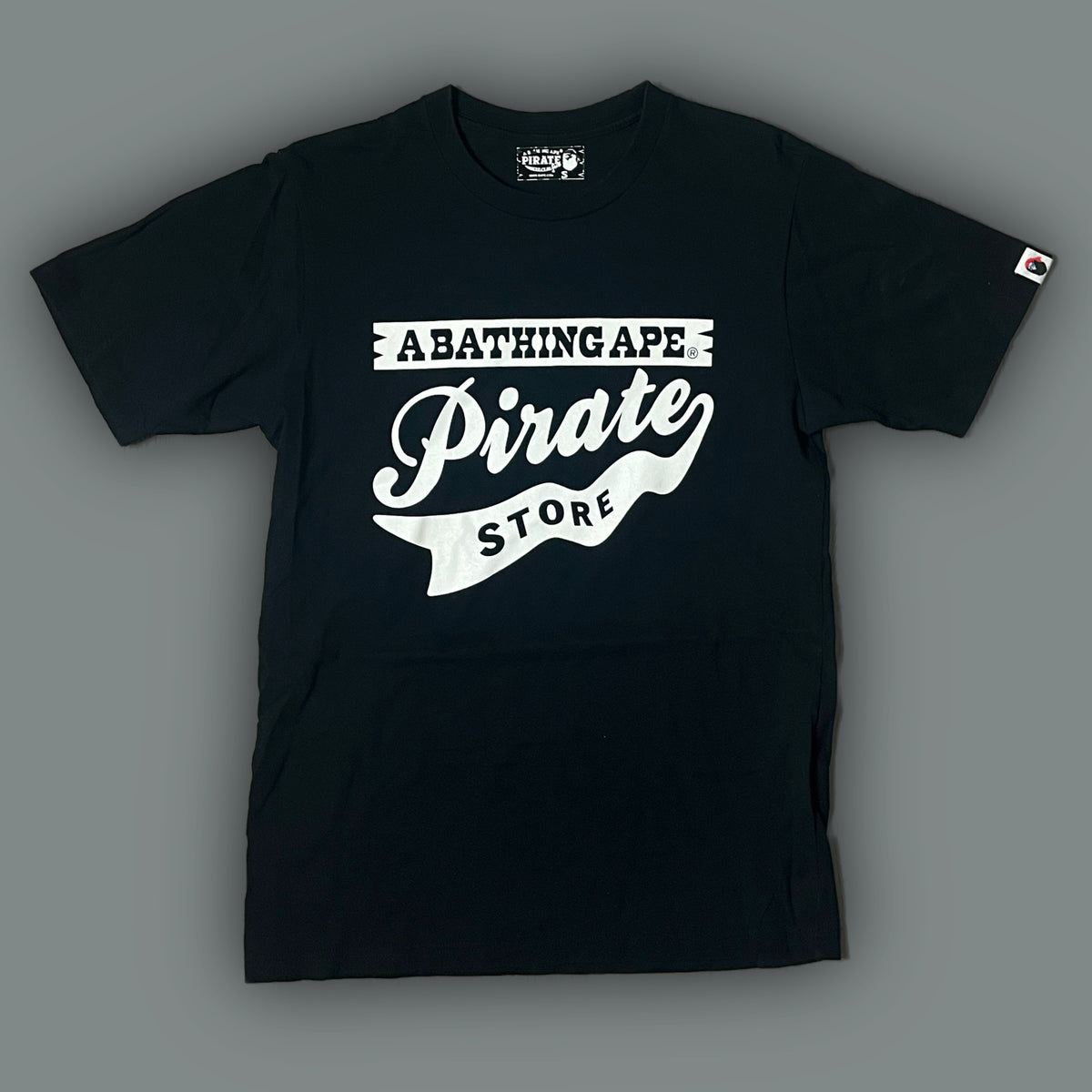 vintage BAPE a bathing ape t-shirt pirate {S}