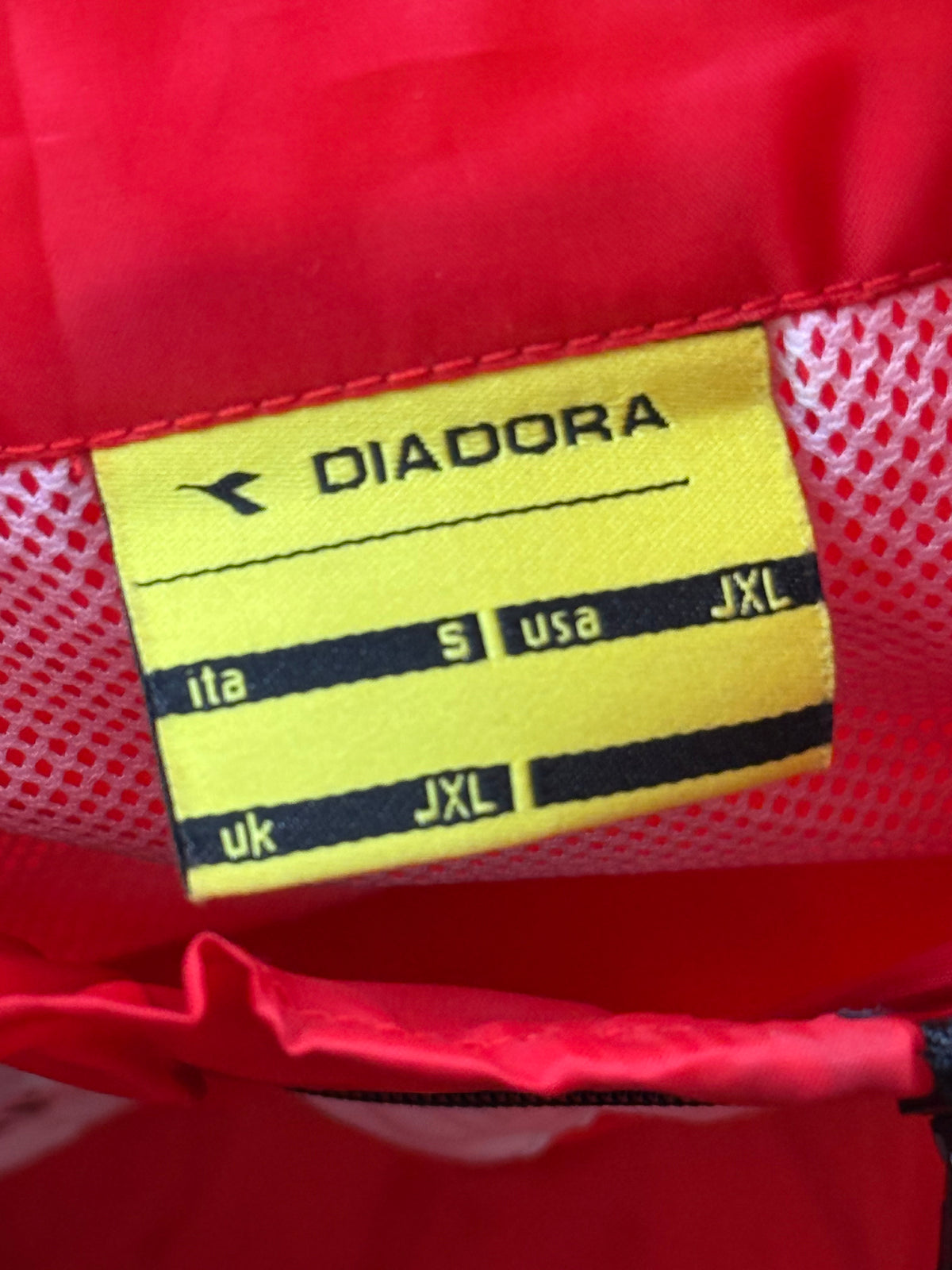 vintage DIADORA Italia windbreaker {S}