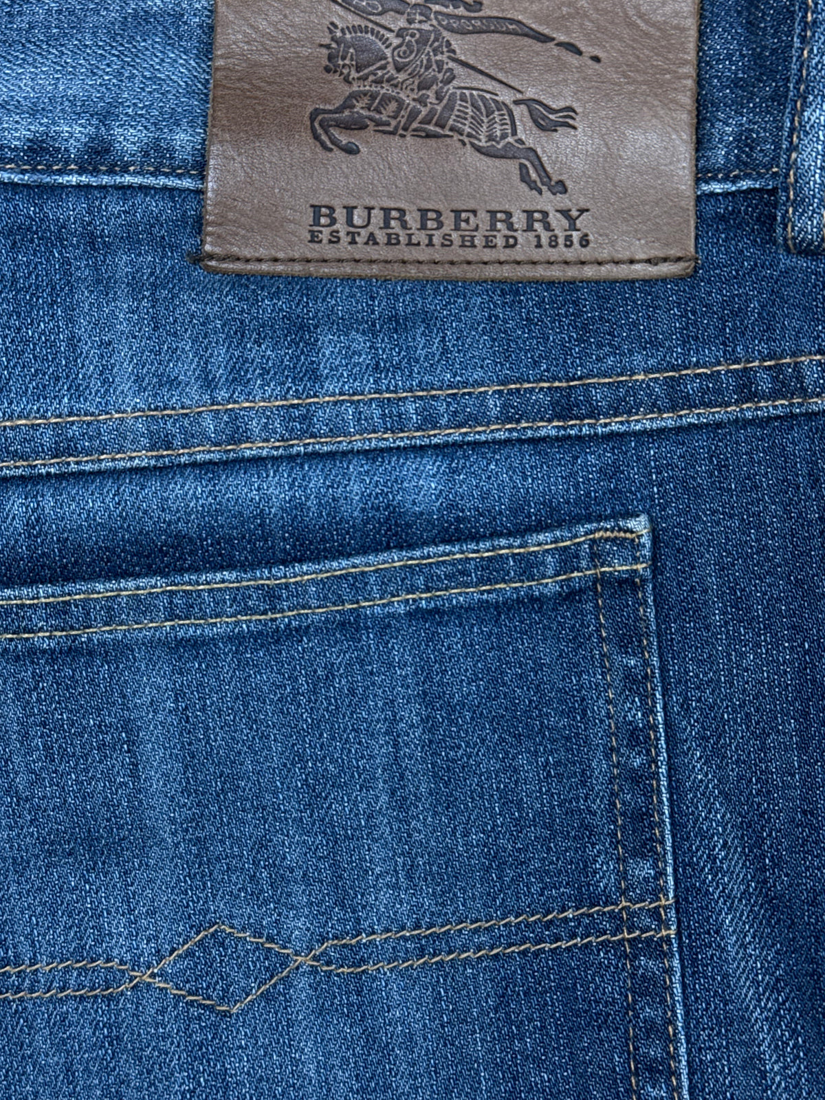 vintage Burberry jeans {XXL}