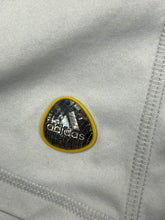 Cargar imagen en el visor de la galería, vintage Adidas Real Madrid 2010-2011 home jersey {L}
