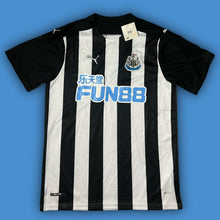Cargar imagen en el visor de la galería, Puma Newcastle United 2017-2018 home jersey DSWT {XL}
