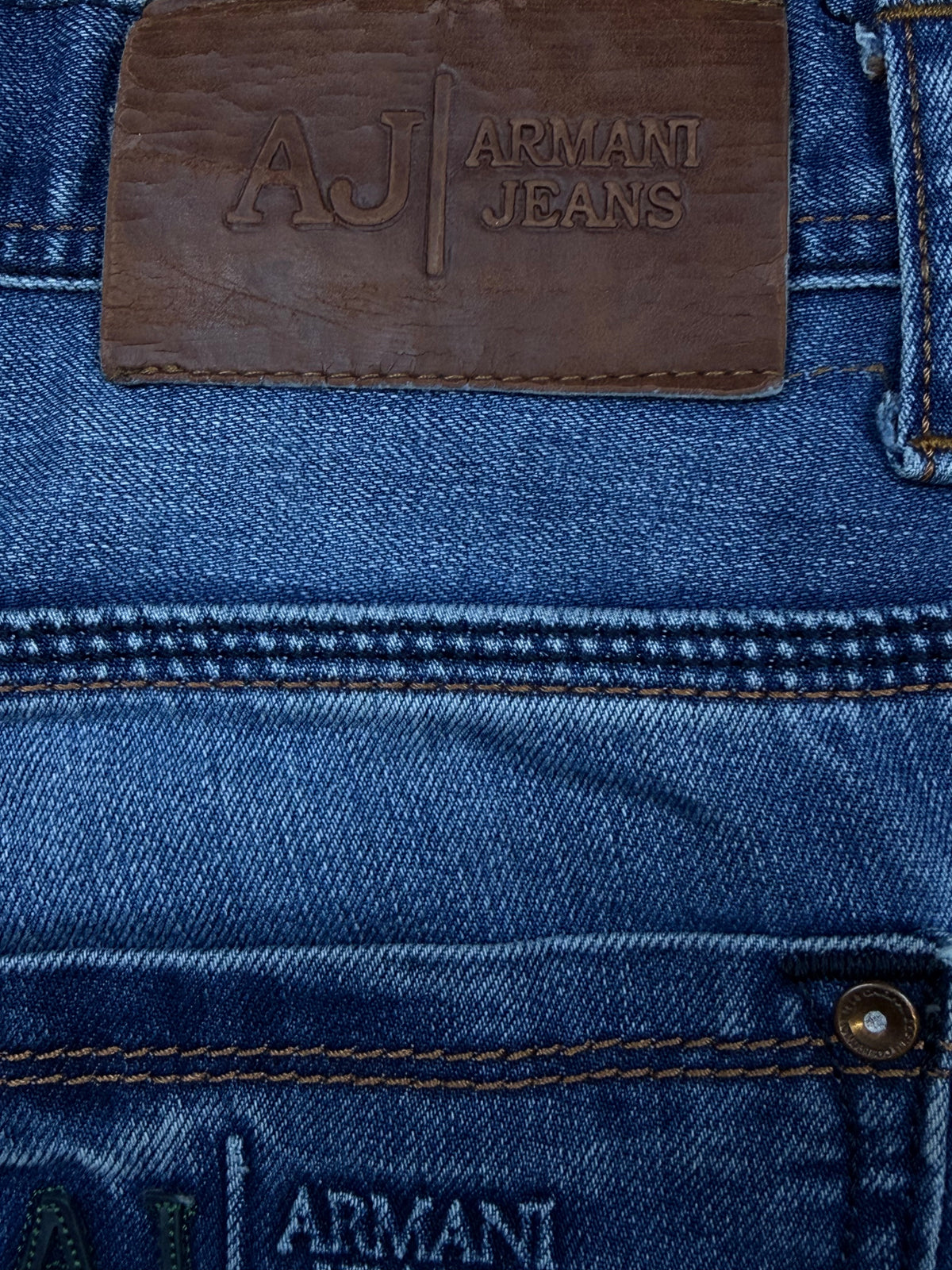 vintage Armani jeans {L}