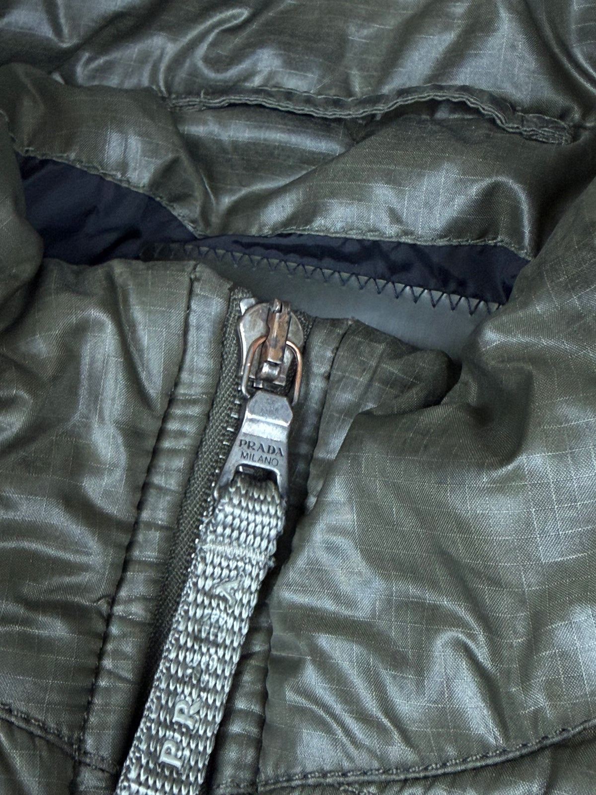 vintage Prada winterjacket {L}