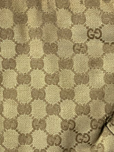 Carica l&#39;immagine nel visualizzatore di Gallery, vintage Gucci slingbag
