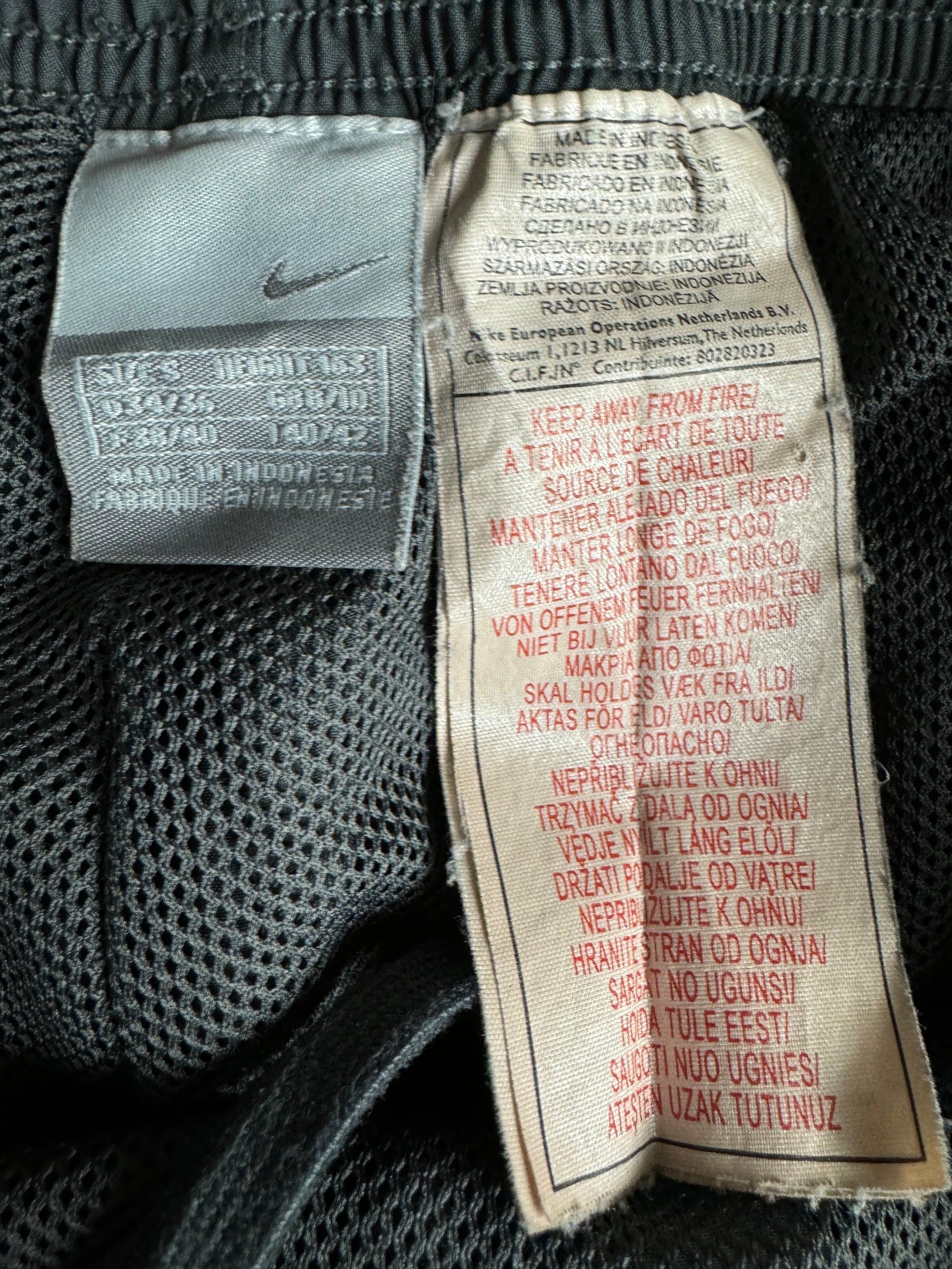 vintage Nike trackpants {S}