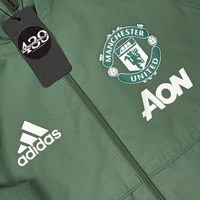 khaki Adidas Manchester United windbreaker {XS}