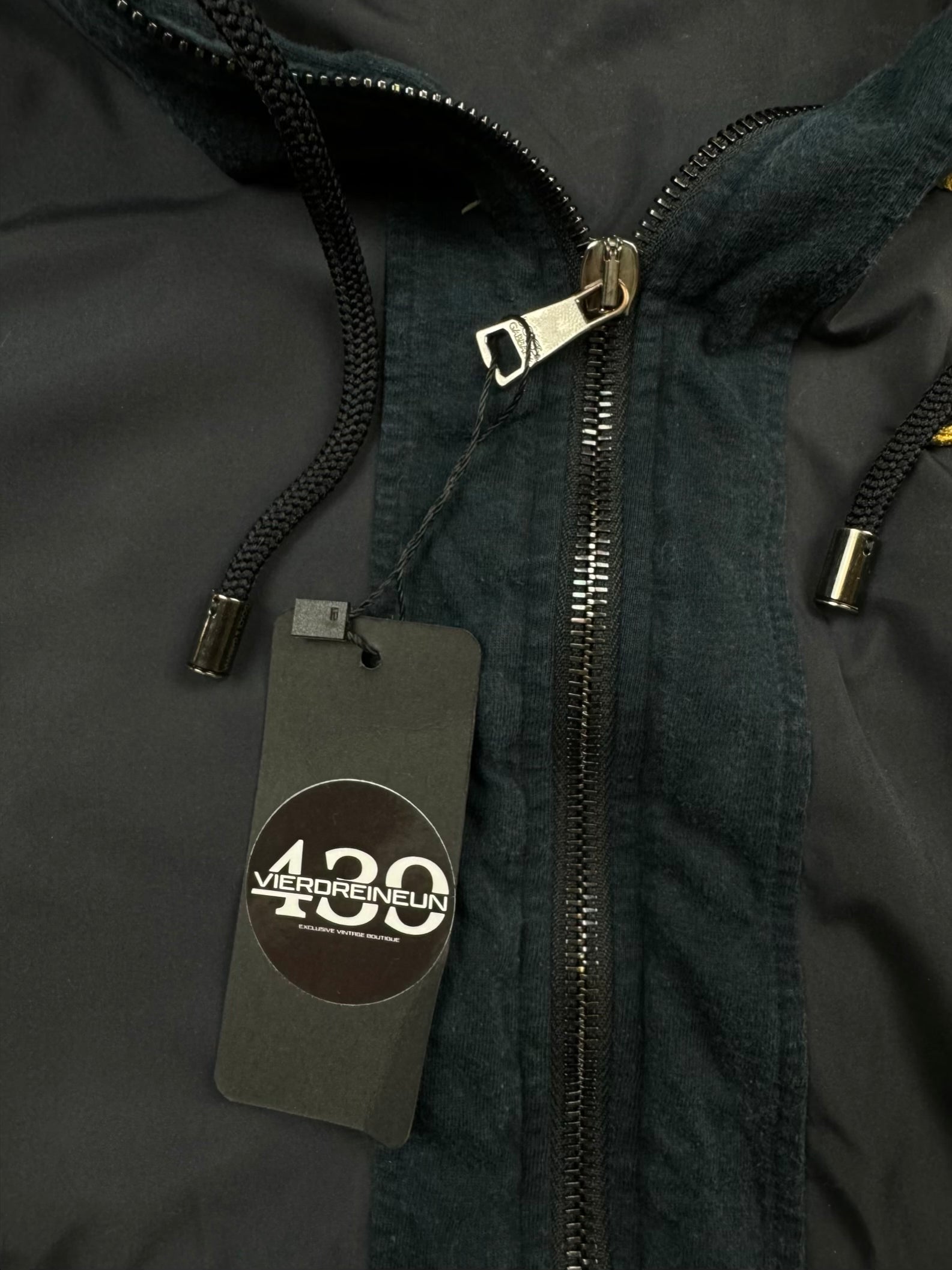 vintage Dolce & Gabbana windbreaker {M}
