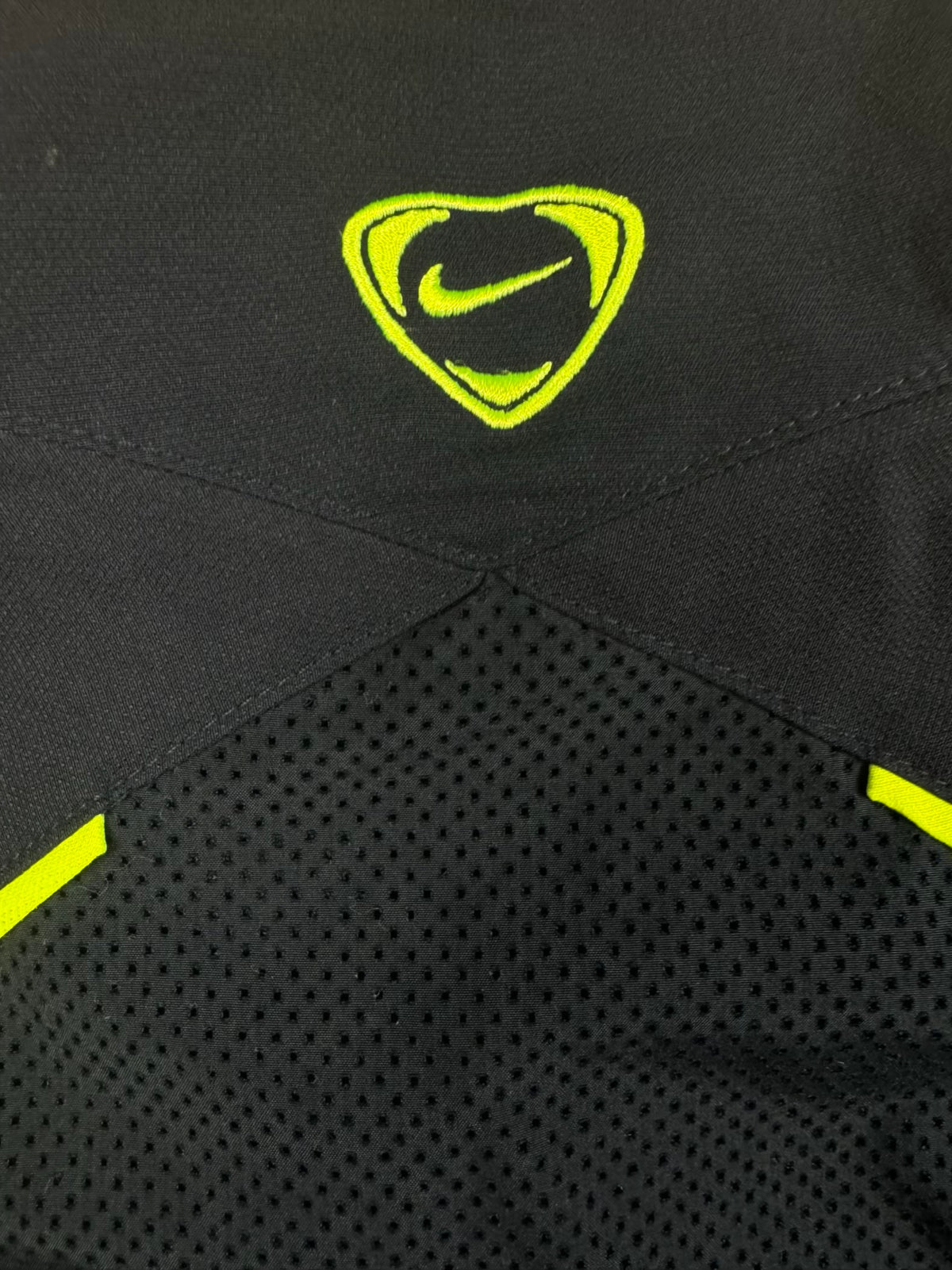 vintage Nike Fc Barcelona windbreaker {S}