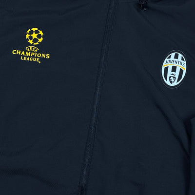 black Adidas Juventus Turin windbreaker {XXL}