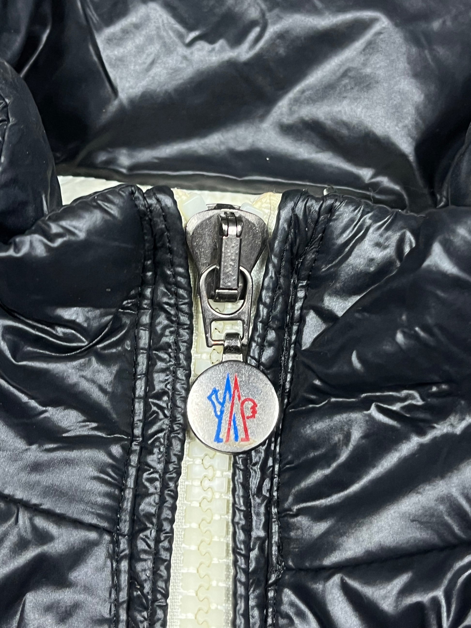 vintage Moncler winterjacket {M}