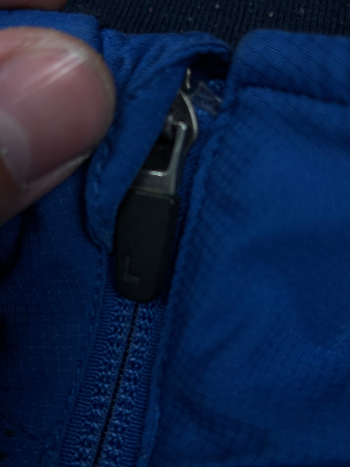 navyblue Lacoste windbreaker {S}