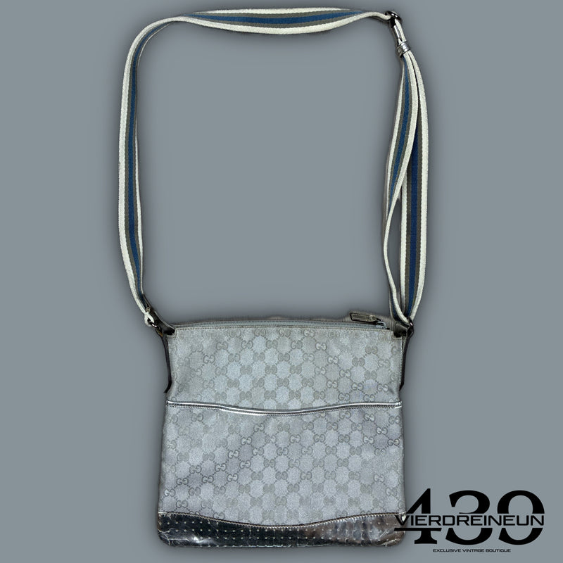vintage Gucci slingbag