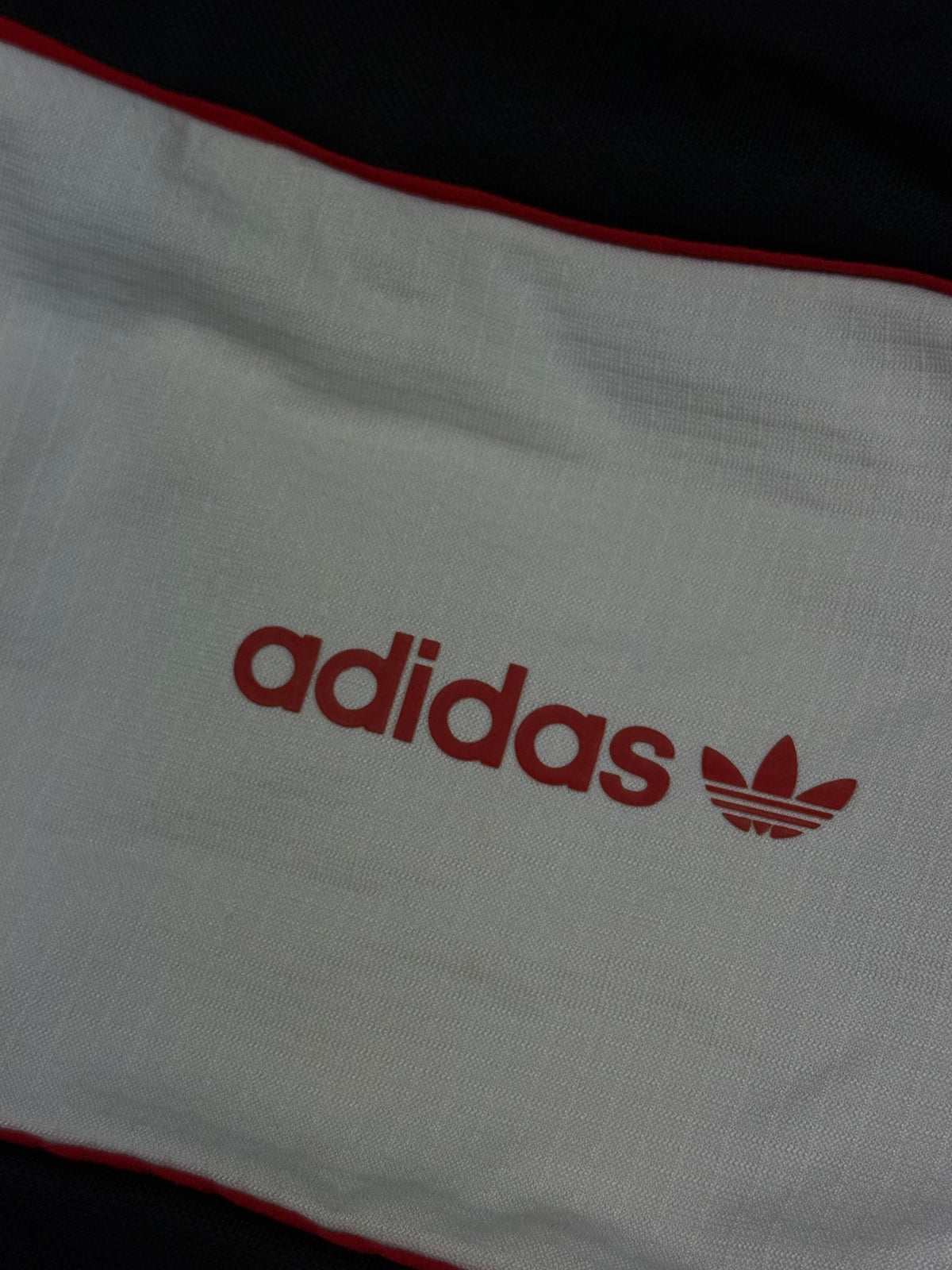 vintage Adidas trackjacket {M}