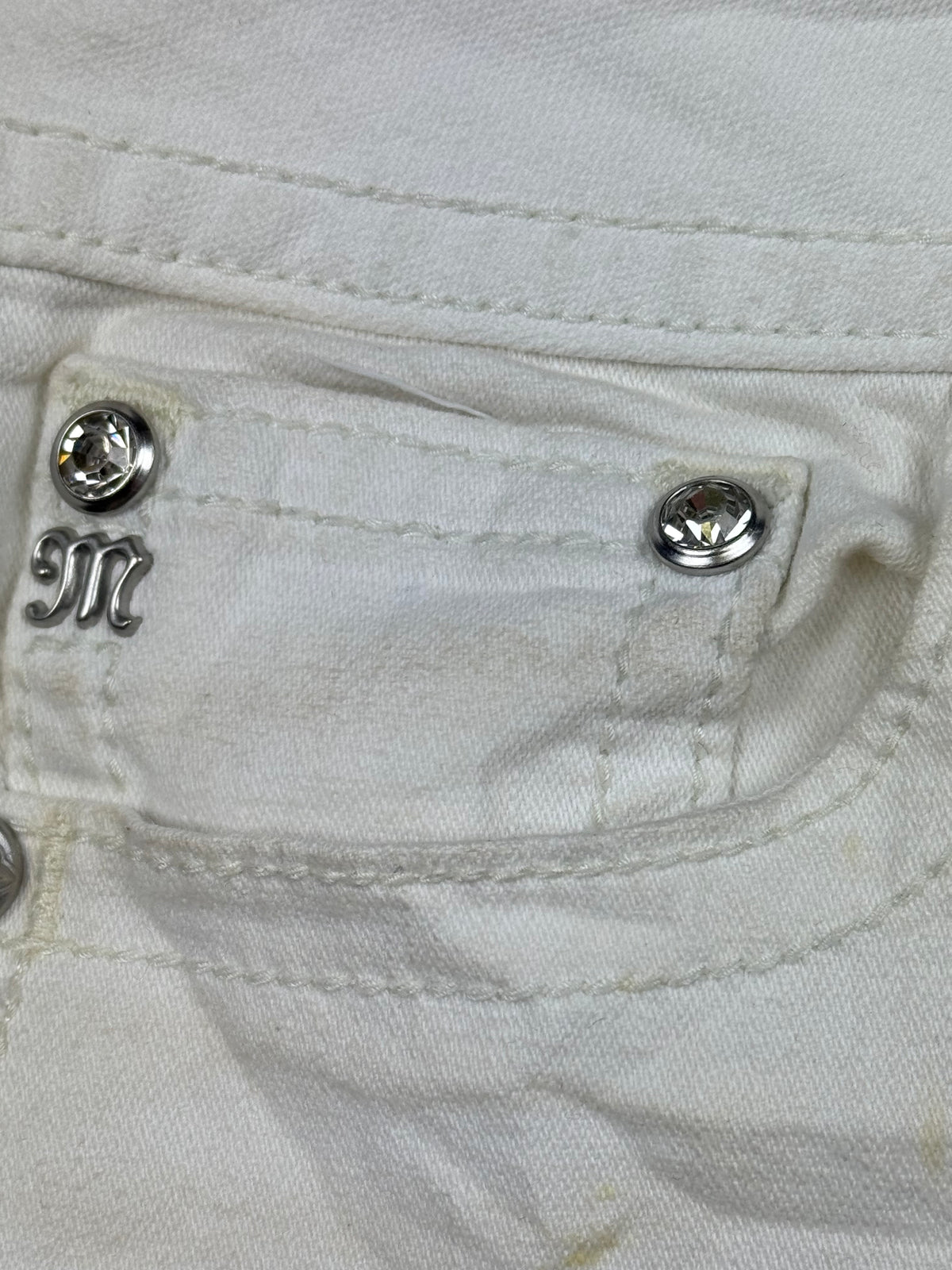 vintage Miss Me jeans {M}