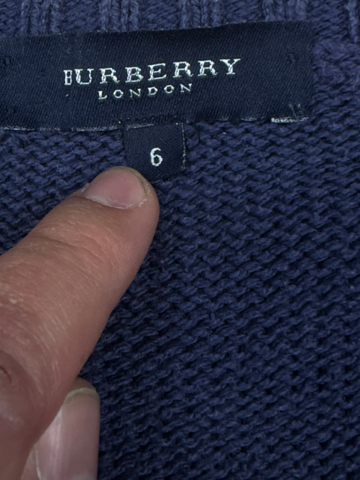 vintage Burberry knittedsweater {XL}