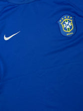 Carregar imagem no visualizador da galeria, vintage Nike Brasil trainingjersey {S}
