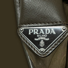 Lade das Bild in den Galerie-Viewer, vintage Prada messengerbag
