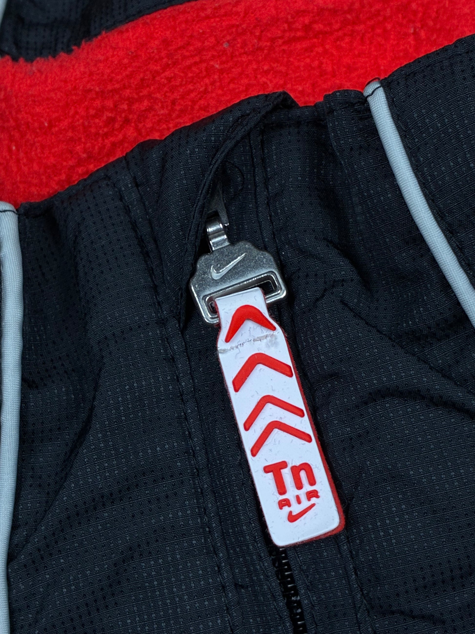 vintage Nike TN TUNED windbreaker {S}