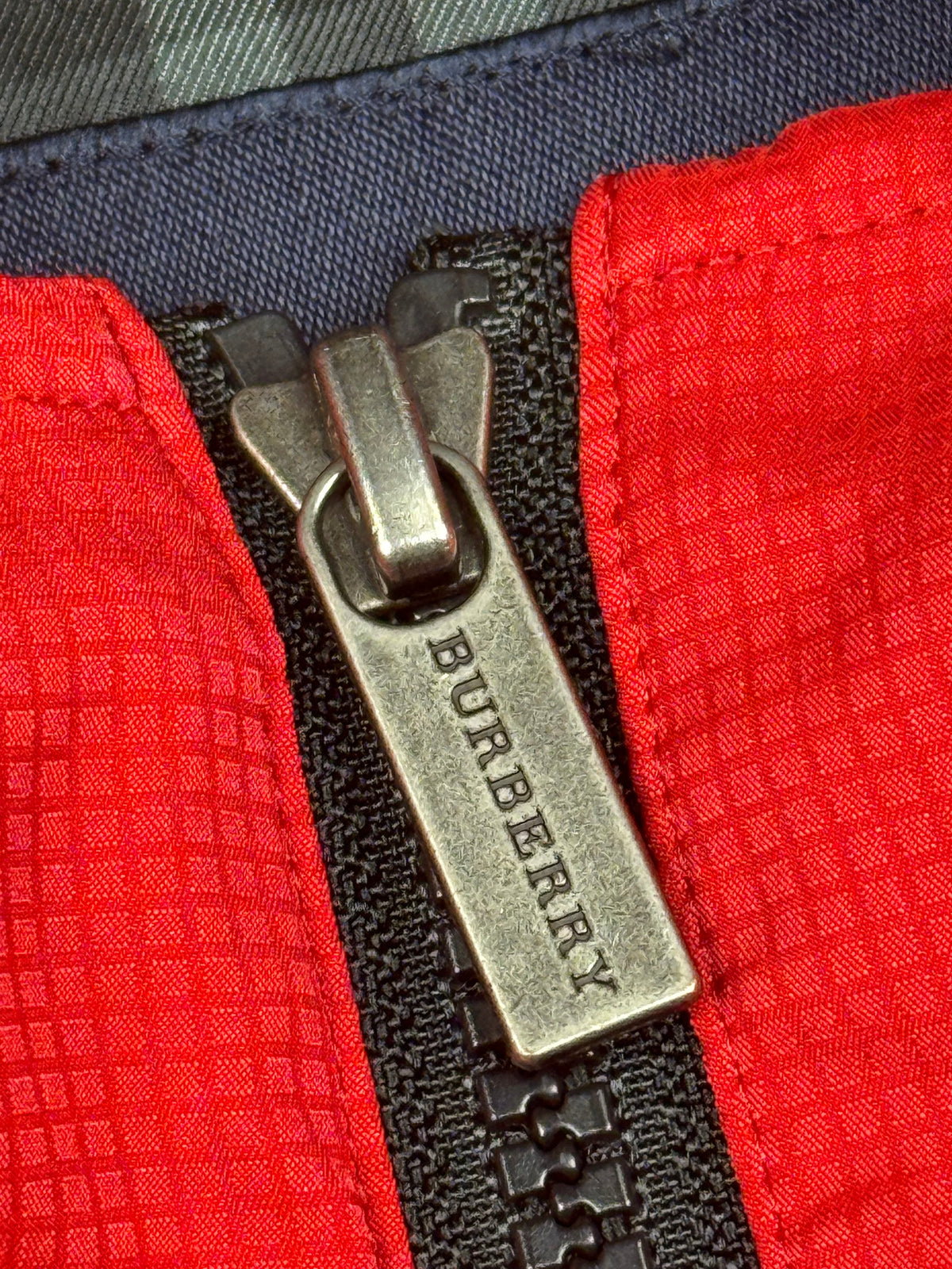 vintage Burberry Golf windbreaker {L}