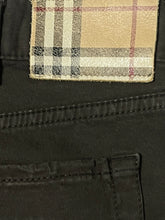 Carregar imagem no visualizador da galeria, vintage Burberry jeans {L}
