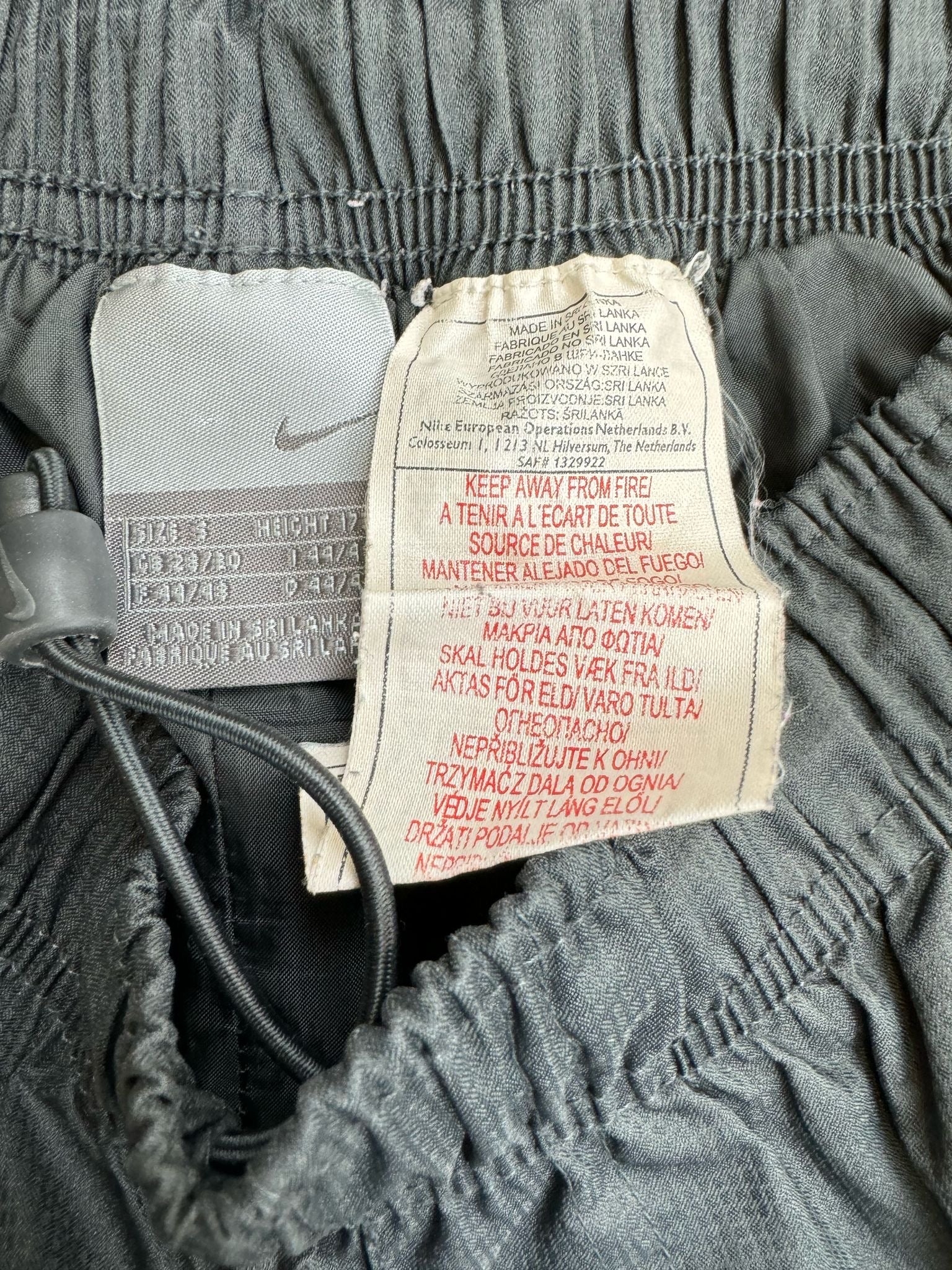 vintage Nike TN TUNED trackpants {S}