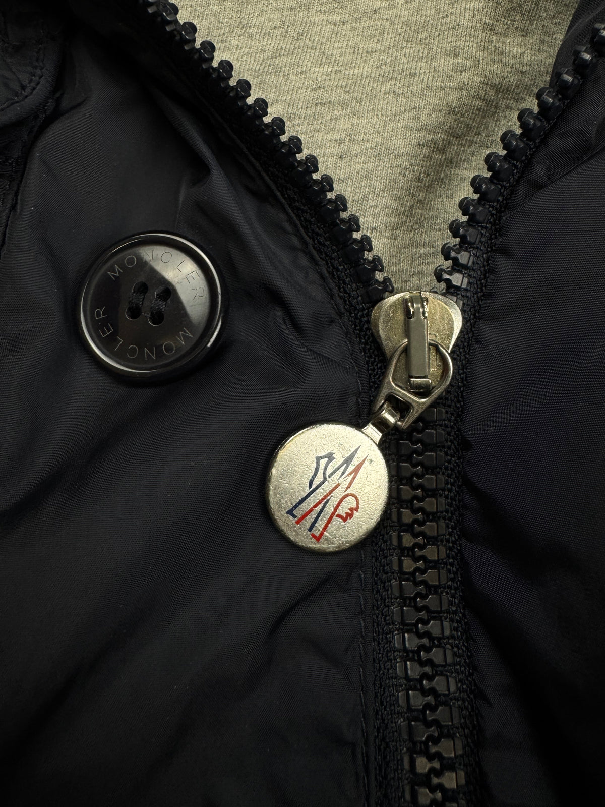 vintage Moncler windbreaker {S}