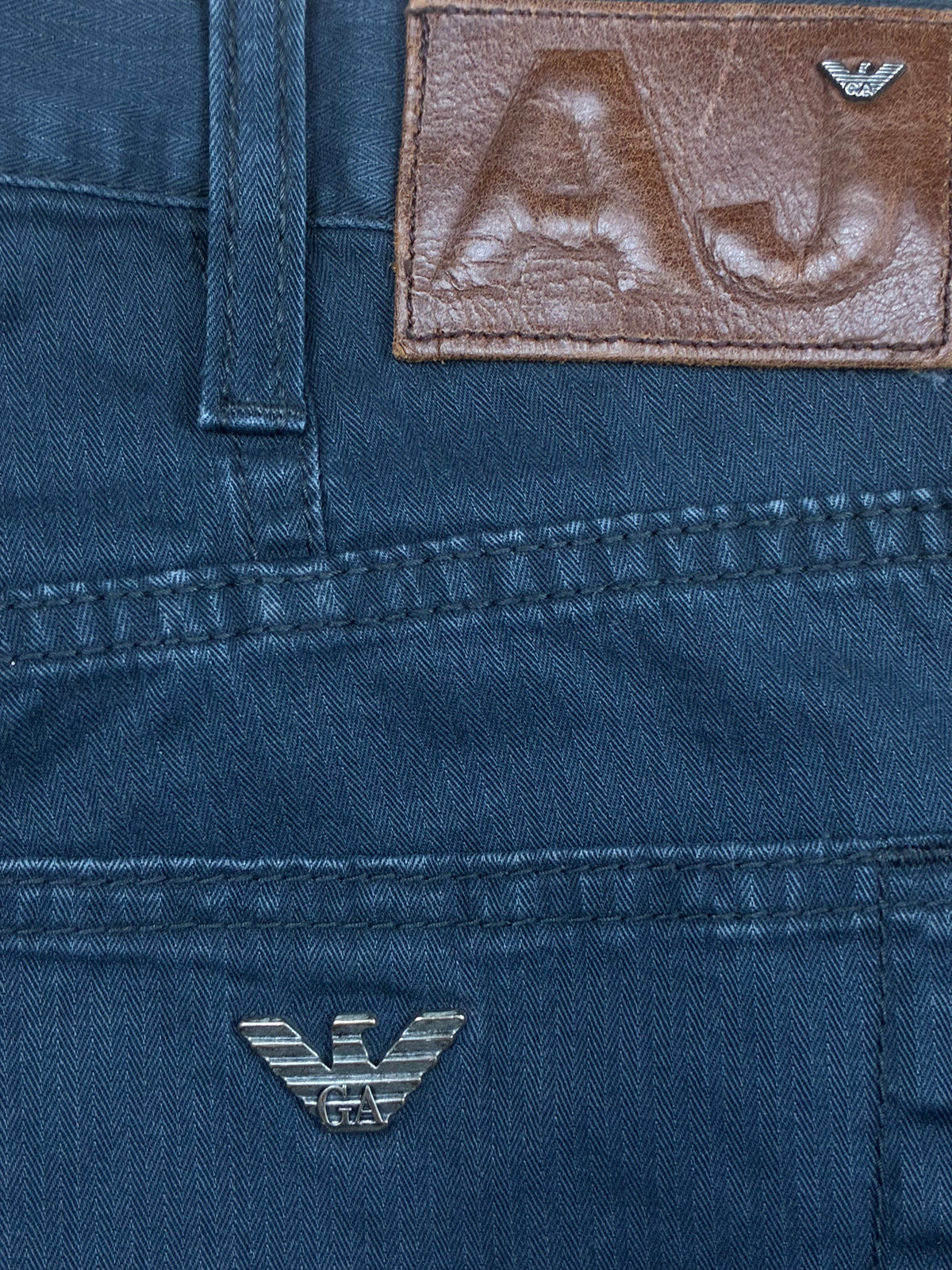 vintage Armani jeans {M}