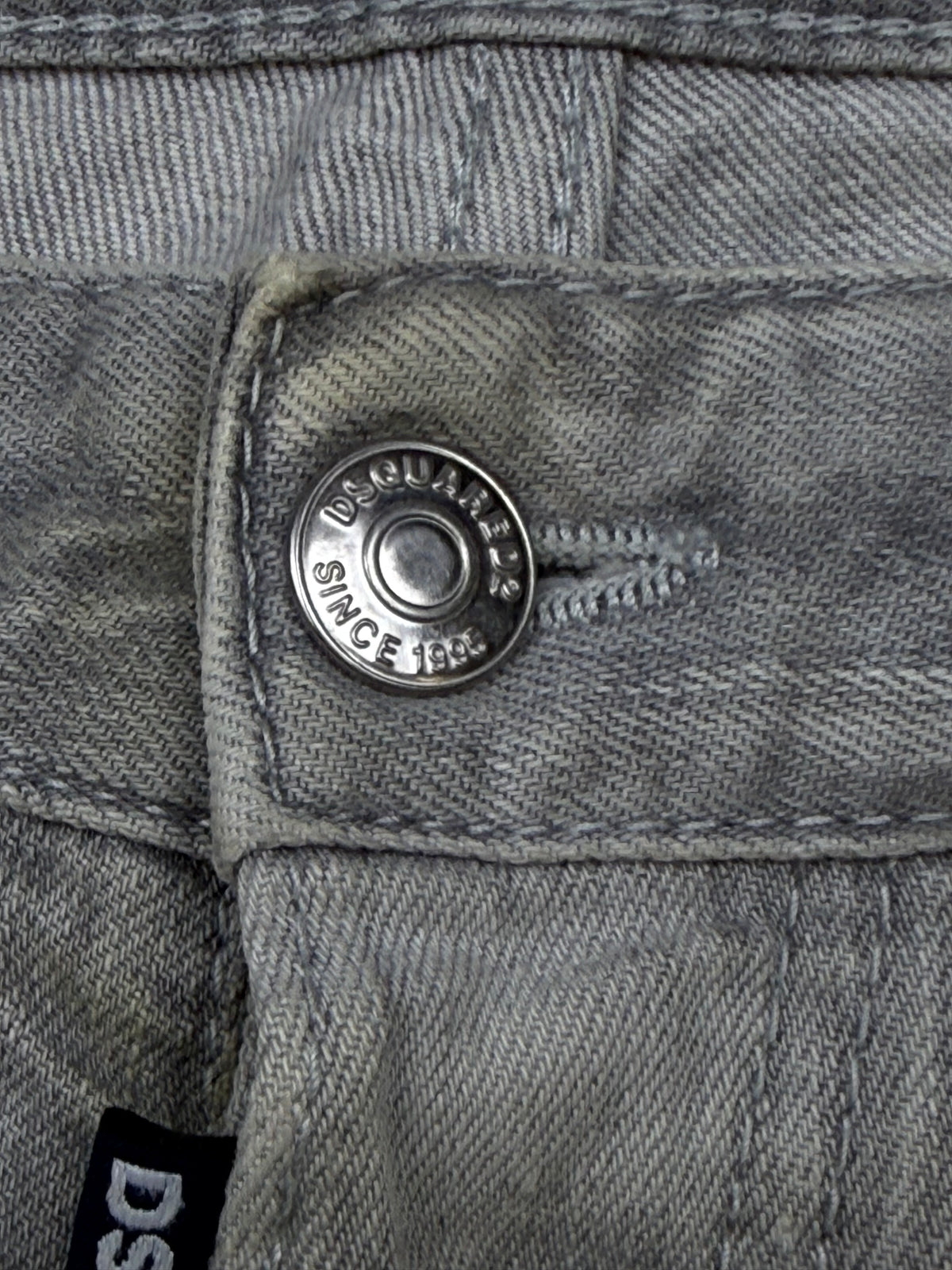 grey DSQUARED2 jeans {M}