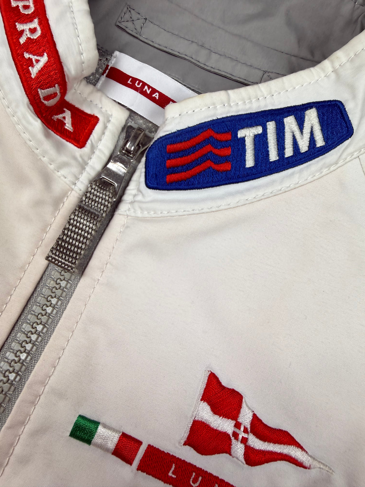 vintage Prada Luna Rossa windbreaker {L}
