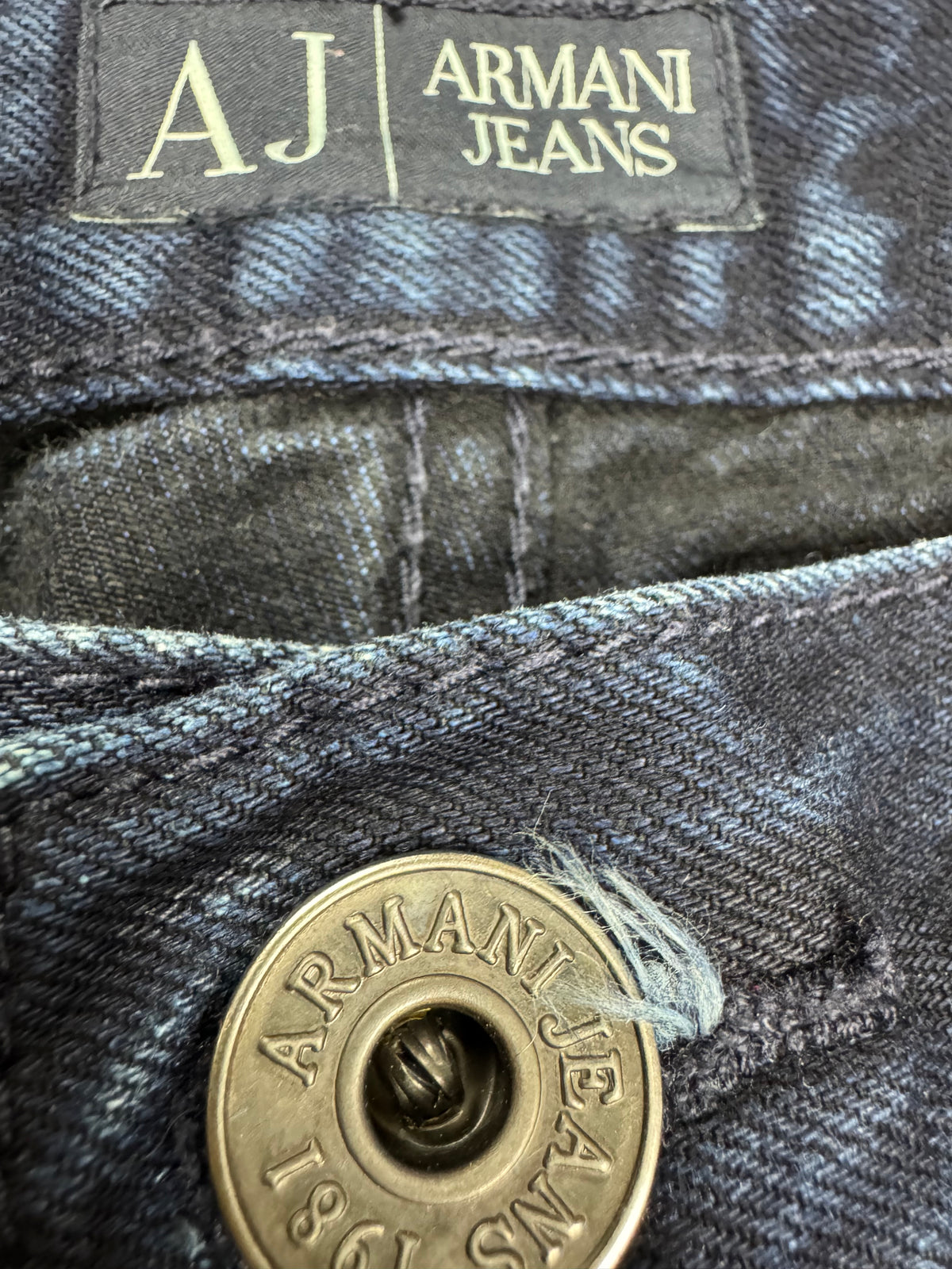 vintage Armani jeans {L}