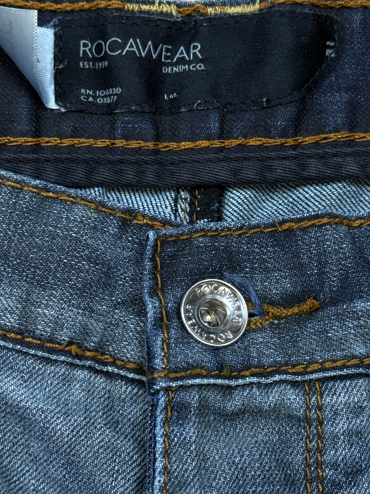 vintage Roccawear jeans {XL}